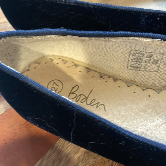 Boden Little Girls Navy blue Velvet flats with gold heart & star sequin size 27 - Picture 6 of 9